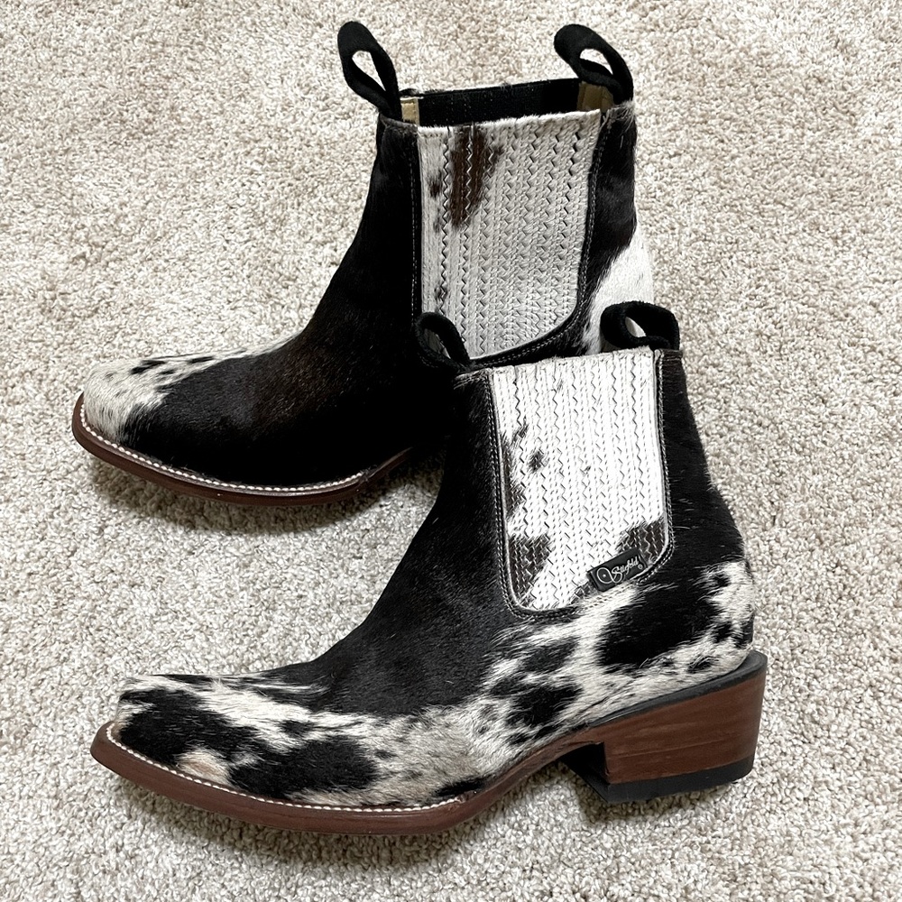 Stiefeld worn once western cowhide handmade cowboy boots booties size 8.5